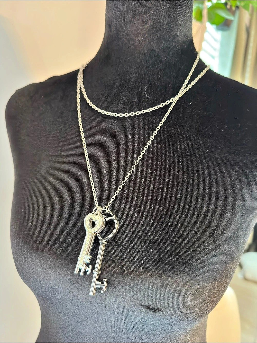 🗝️ Vintage Inspired Silver Skeleton Key Layering Necklace Set